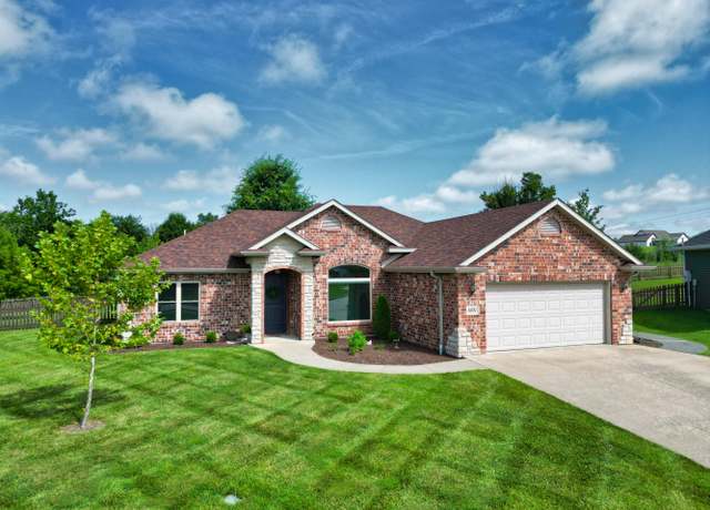 Property at 1601 Andretti Cir, Columbia, MO 65201, 3 beds, 2 baths