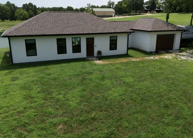 Property at 12490 Arrow Wood Dr, Tebbetts, MO 65080, 2 beds, 2 baths