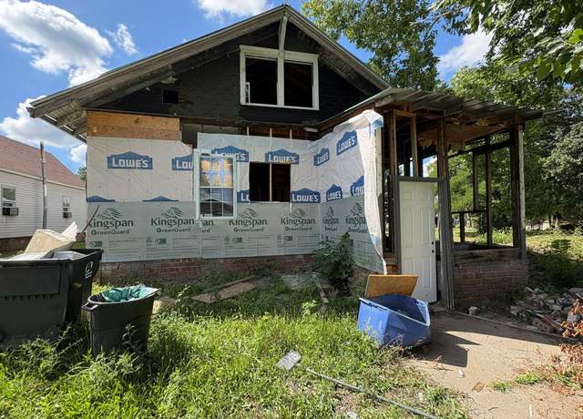 Property at 931 Franklin St, Moberly, MO 65270, 3 beds, 1.5 baths