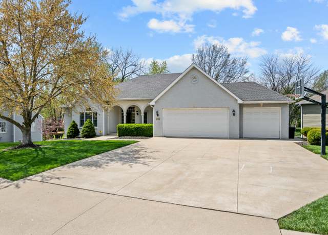Property at 4001 White Pine Ct, Columbia, MO 65203, 5 beds, 3.5 baths