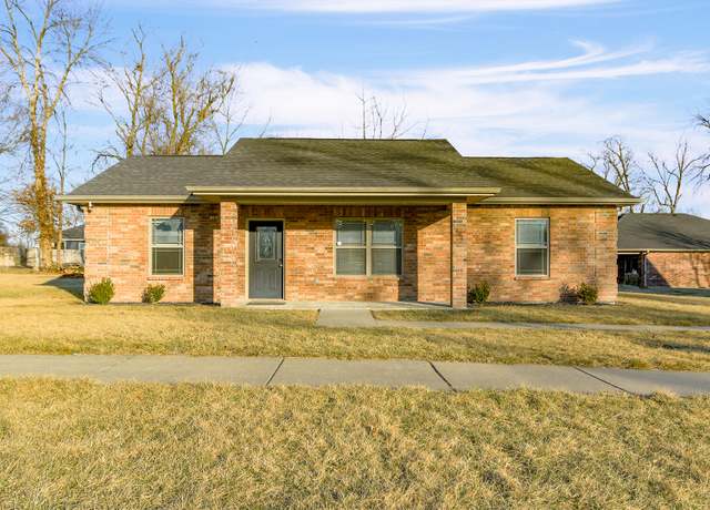 Property at 404 N Ogden St, Sturgeon, MO 65284, 3 beds, 2 baths