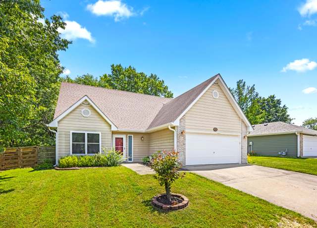 Property at 3701 Churchill Dr, Columbia, MO 65201, 4 beds, 2.5 baths