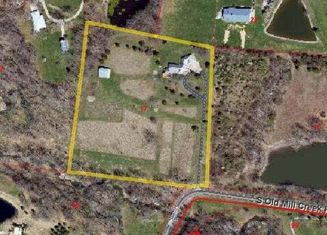 Property at 4861 S Old Mill Creek Rd, Columbia, MO 65203, 4 beds, 4.5 baths