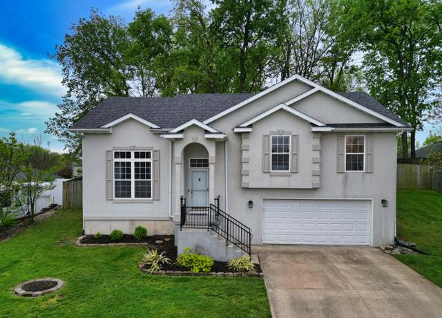 Property at 204 Caribou Dr, Columbia, MO 65202, 3 beds, 2.5 baths