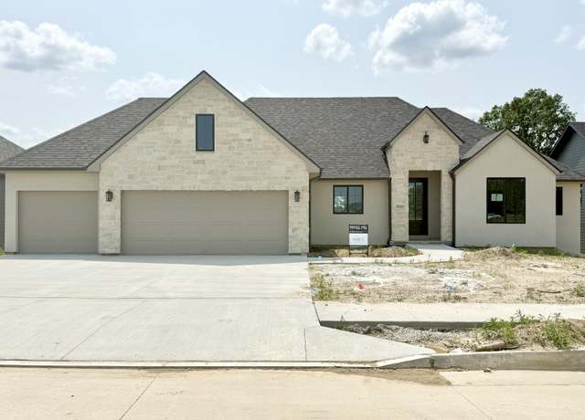 Property at 5213 Buttercup Dr, Columbia, MO 65203, 5 beds, 3 baths