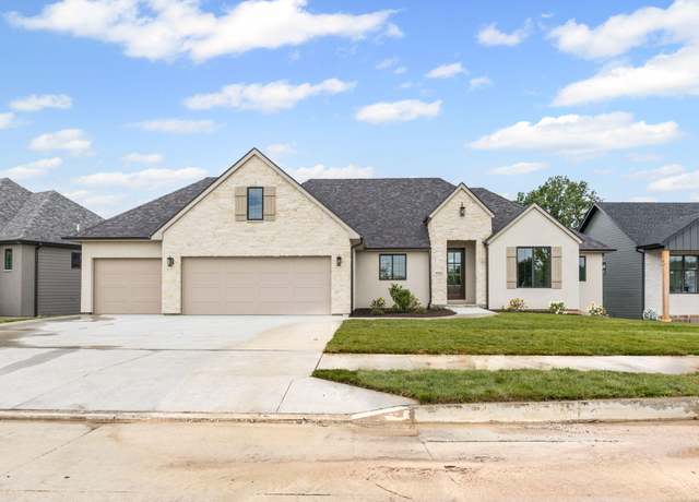 Property at 5213 Butter Cup Dr, Columbia, MO 65203, 5 beds, 3 baths