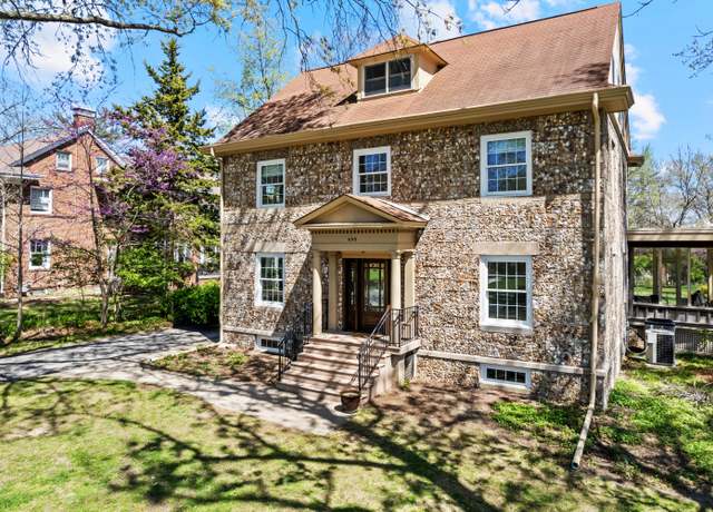 Property at 608 Westmount Ave, Columbia, MO 65203, 5 beds, 3.5 baths