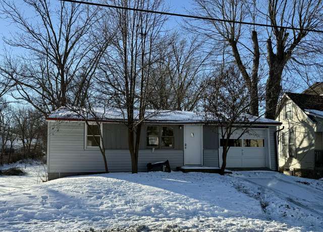 Property at 1504 Hinkson Ave, Columbia, MO 65201, 2 beds, 1 bath