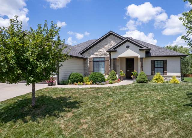 Property at 4013 Abbington Terrace Ter, Columbia, MO 65203, 4 beds, 2 baths