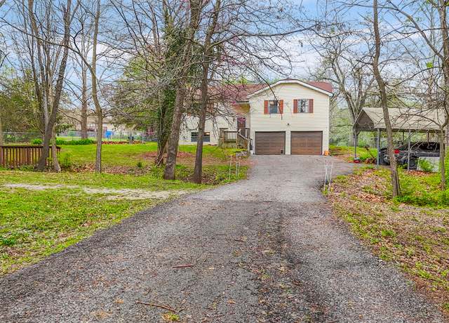 Property at 805 W Trobridge Rd, Columbia, MO 65202, 4 beds, 2 baths