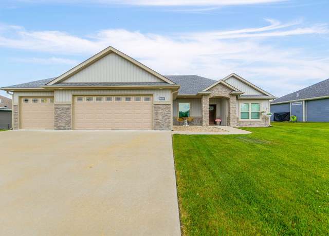 Property at 14658 Mettler Dr, Hallsville, MO 65255, 3 beds, 2 baths