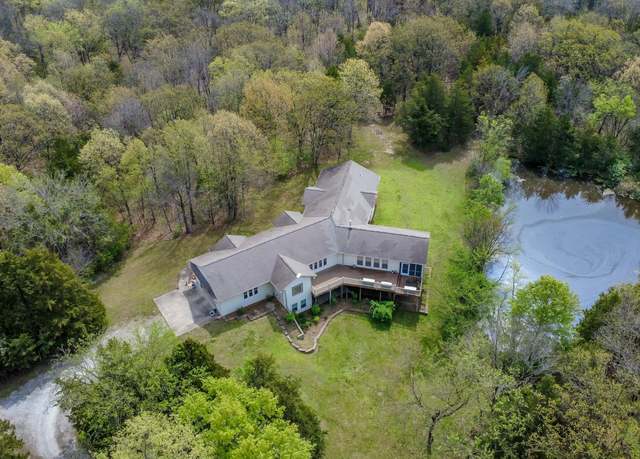 Property at 4528 State Route A, Higbee, MO 65257, 3 beds, 3.5 baths