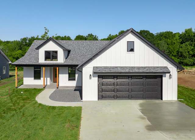 Property at 10879 Country Aire Meadows Ct, Holts Summit, MO 65043, 4 beds, 2 baths