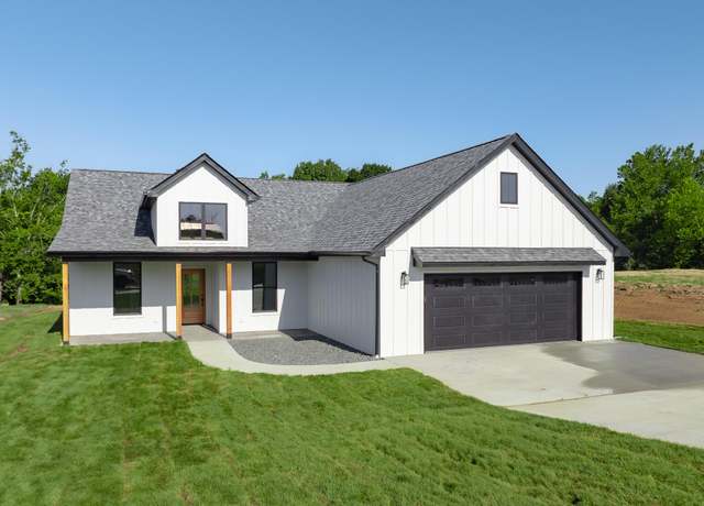 Property at 10879 Country Aire Meadows Ct, Holts Summit, MO 65043, 4 beds, 2 baths