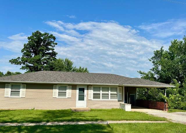 Property at 401 S Harris St, Harrisburg, MO 65256, 3 beds, 1 bath