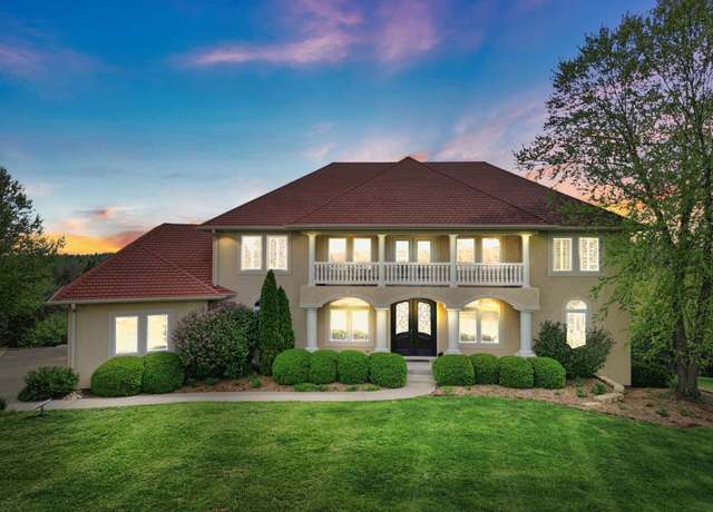 Property at 8130 S Country Aire Ln, Columbia, MO 65203, 6 beds, 4.5 baths