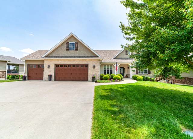 Property at 4308 Silver Valley Dr, Columbia, MO 65203, 4 beds, 3 baths