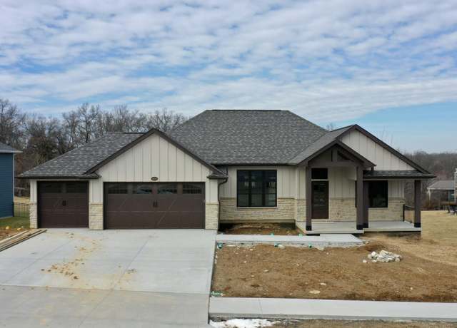 Property at 4605 Sawgrass Dr, Columbia, MO 65203, 5 beds, 3 baths