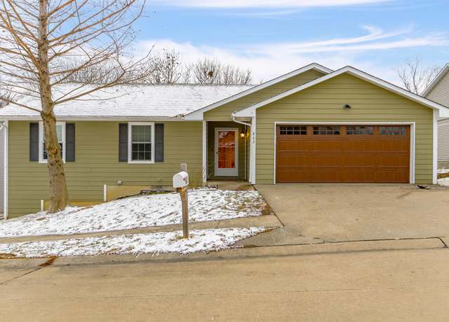 Property at 802 Timbers Ct, Columbia, MO 65201, 5 beds, 3 baths