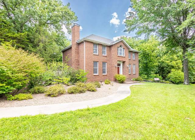 Property at 1710 W High Point Ln, Columbia, MO 65203, 4 beds, 3.5 baths