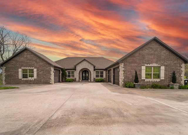 Property at 5105 Coventry, Jefferson City, MO 65101, 4 beds, 2.5 baths