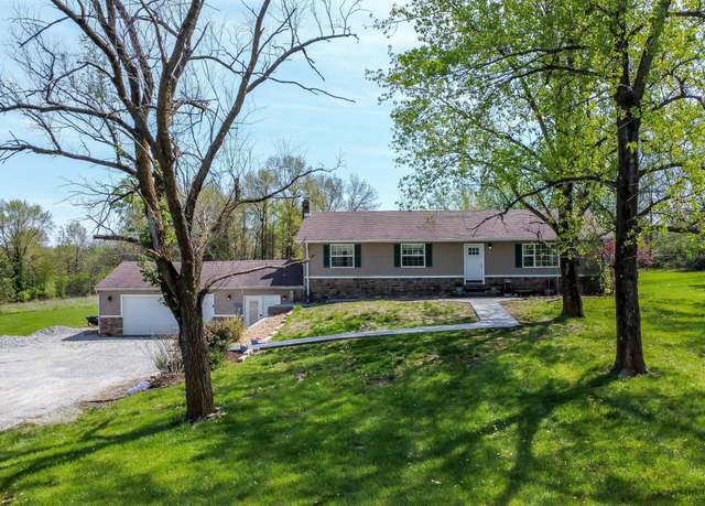 Property at 6404 E Spiva, Hallsville, MO 65255, 4 beds, 2 baths