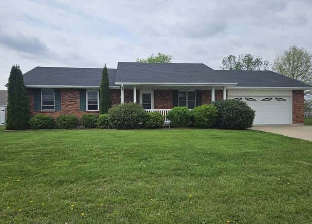 Property at 2431 Park Crest St, Mexico, MO 65265, 3 beds, 2 baths