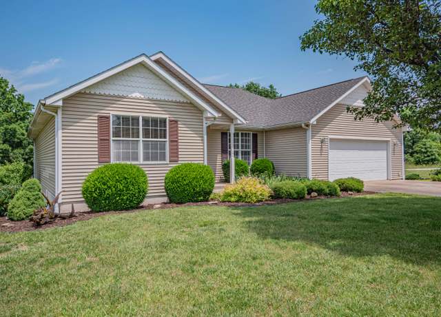 Property at 1556 County Road 2375, Moberly, MO 65270, 5 beds, 3 baths