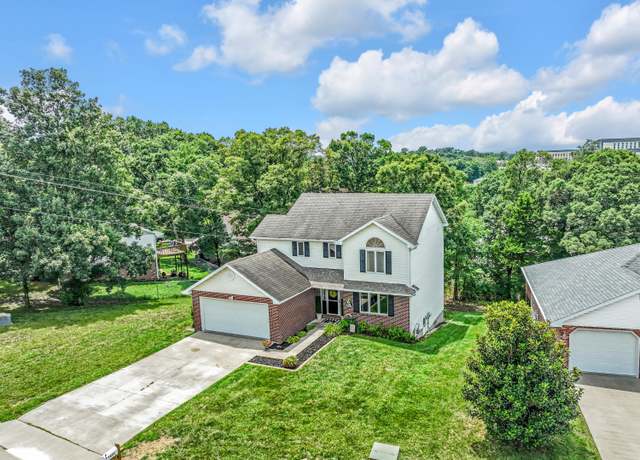 Property at 1624 Independence Dr, Jefferson City, MO 65109, 3 beds, 3.5 baths