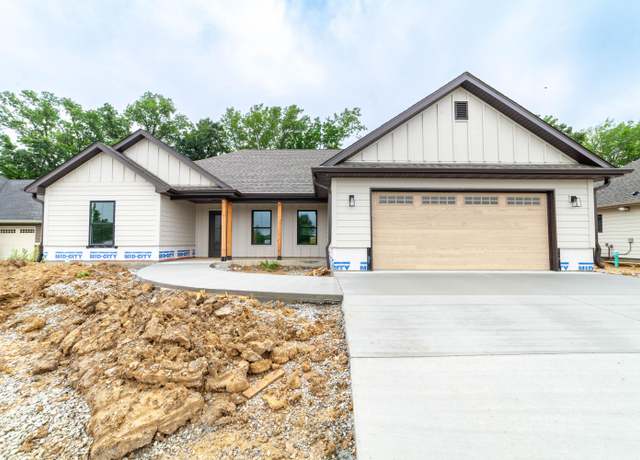 Property at 6904 Armstrong Dr, Columbia, MO 65202, 3 beds, 2 baths