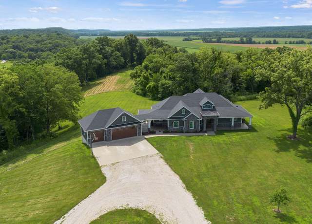 Property at 5400 E Giesing Hill Rd, Hartsburg, MO 65039, 6 beds, 3.5 baths