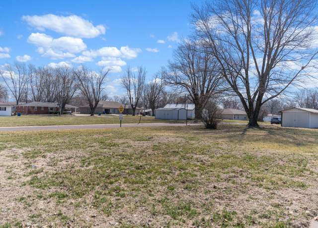 Property at 300 W Broadway, Ashland, MO 65010