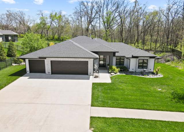 Property at 5054 Hoylake Dr, Columbia, MO 65201, 3 beds, 2 baths