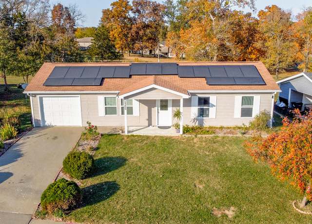 Property at 2305 Thomas Dr, Columbia, MO 65202, 3 beds, 2 baths