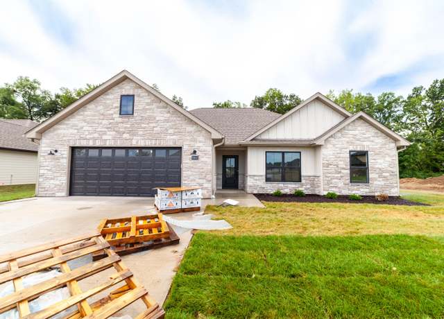 Property at 6900 Armstrong Dr, Columbia, MO 65202, 3 beds, 2 baths