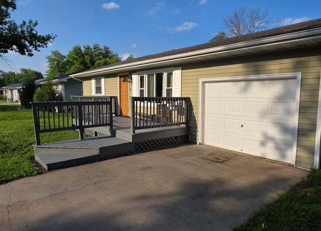 Property at 728 Green St, Centralia, MO 65240, 3 beds, 2 baths