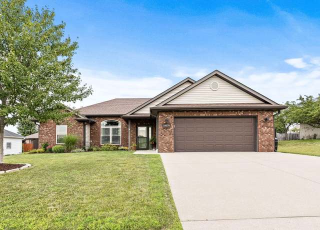 Property at 14379 Monarch Dr, Hallsville, MO 65255, 3 beds, 2 baths