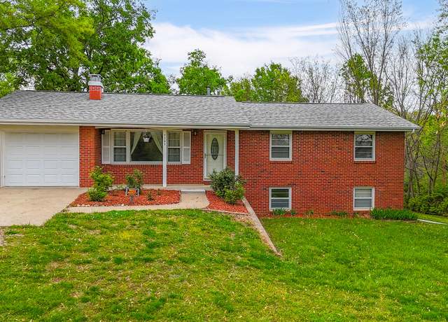 Property at 3205 Pioneer Dr, Columbia, MO 65202, 4 beds, 2.5 baths