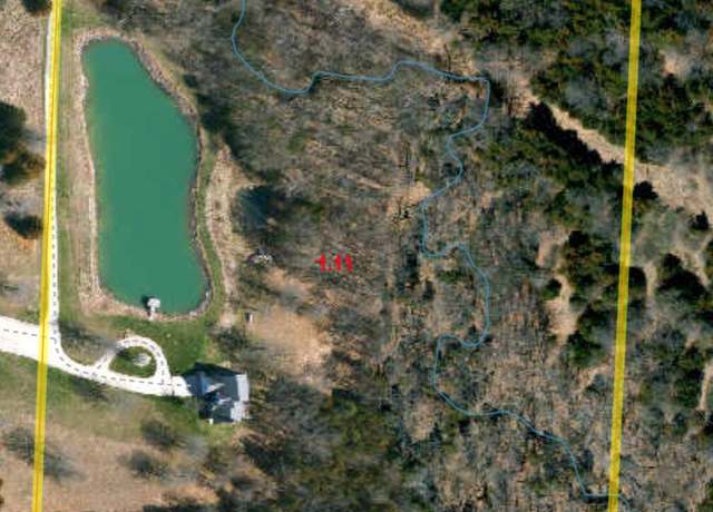 Property at 10060 E David Allen Rd, Columbia, MO 65201, 4 beds, 3.5 baths