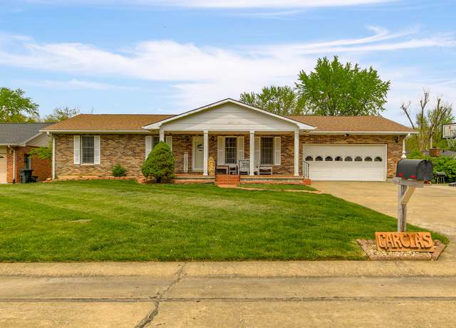 Property at 1733 Beacon St, Mexico, MO 65265, 4 beds, 3 baths