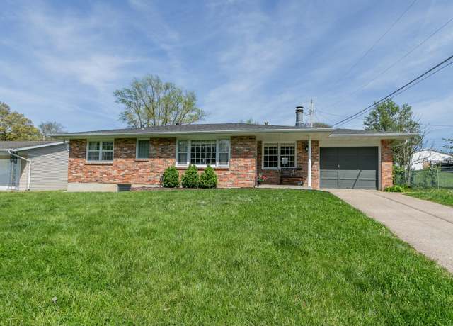 Property at 1506 West Boulevard Ct, Columbia, MO 65203, 3 beds, 2 baths