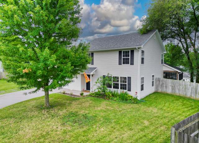Property at 170 E Crest Ct, Columbia, MO 65202, 3 beds, 2.5 baths