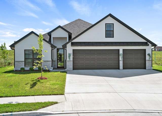 Property at 5412 Briar Rose Ct, Columbia, MO 65203, 5 beds, 2.5 baths