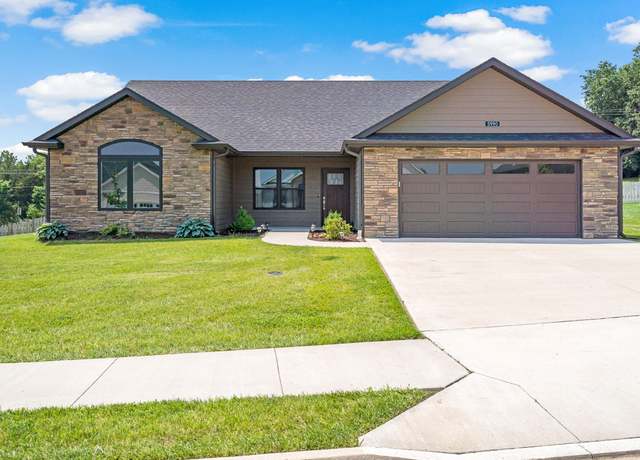 Property at 5990 W Tamarack Dr, Columbia, MO 65203, 3 beds, 2 baths