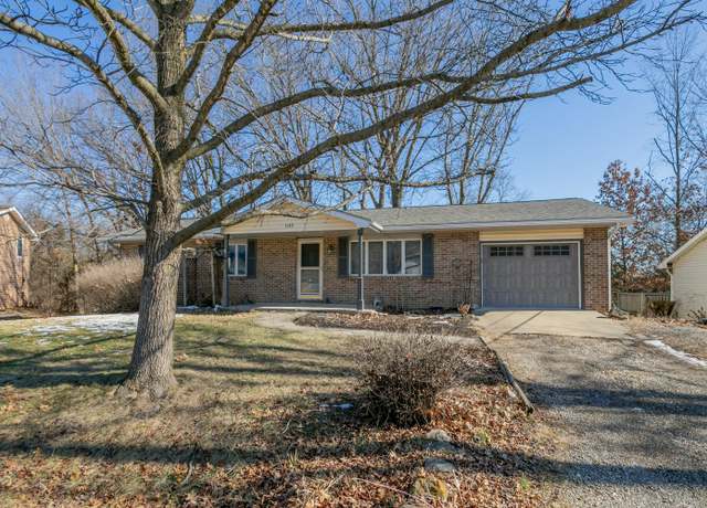 Property at 1580 N Dawn Dr, Columbia, MO 65202, 4 beds, 2.5 baths