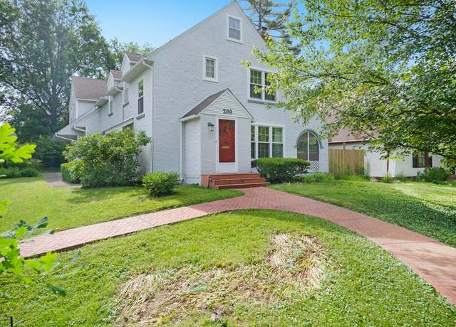 Property at 200 E Parkway Dr, Columbia, MO 65203, 4 beds, 3 baths