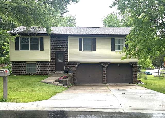 Property at 5501 S Brooks Dr, Jefferson City, MO 65109, 3 beds, 2 baths