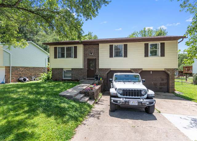 Property at 5501 S Brooks Dr, Jefferson City, MO 65109, 3 beds, 2 baths