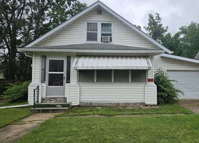 Property at 809 E Love St, Mexico, MO 65265, 4 beds, 1.5 baths