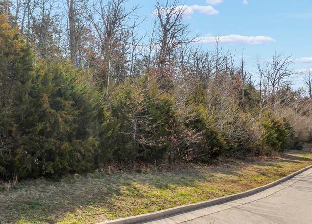 Property at 1617 Notting Hill Dr, Jefferson City, MO 65109
